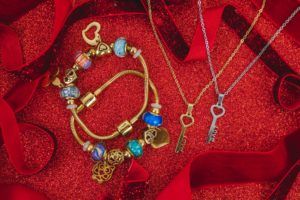 collares y pulsas para san valentin