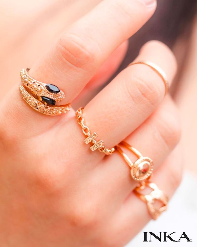varios anillos