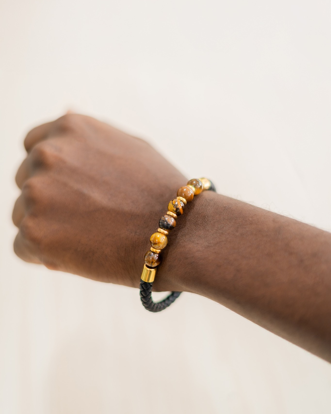 A veces, el mejor regalo no tiene que ser el más grande… solo el indicado. ✨Sorprende a papá con una pulsera en acero desde RD$450, un detalle que puede usar todos los días.#DiaDelPadre #RegalosParaPapá #PulserasDeAcero #DetallesQueImportan #InkaAccesorios