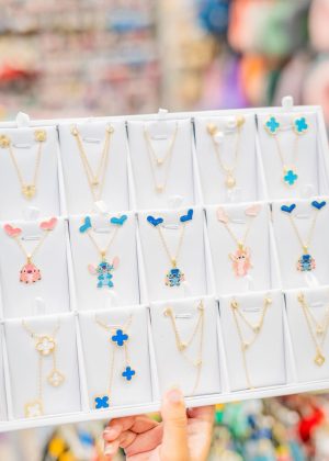 Collares acero inoxidable- Stitch, trébol, ángel y más